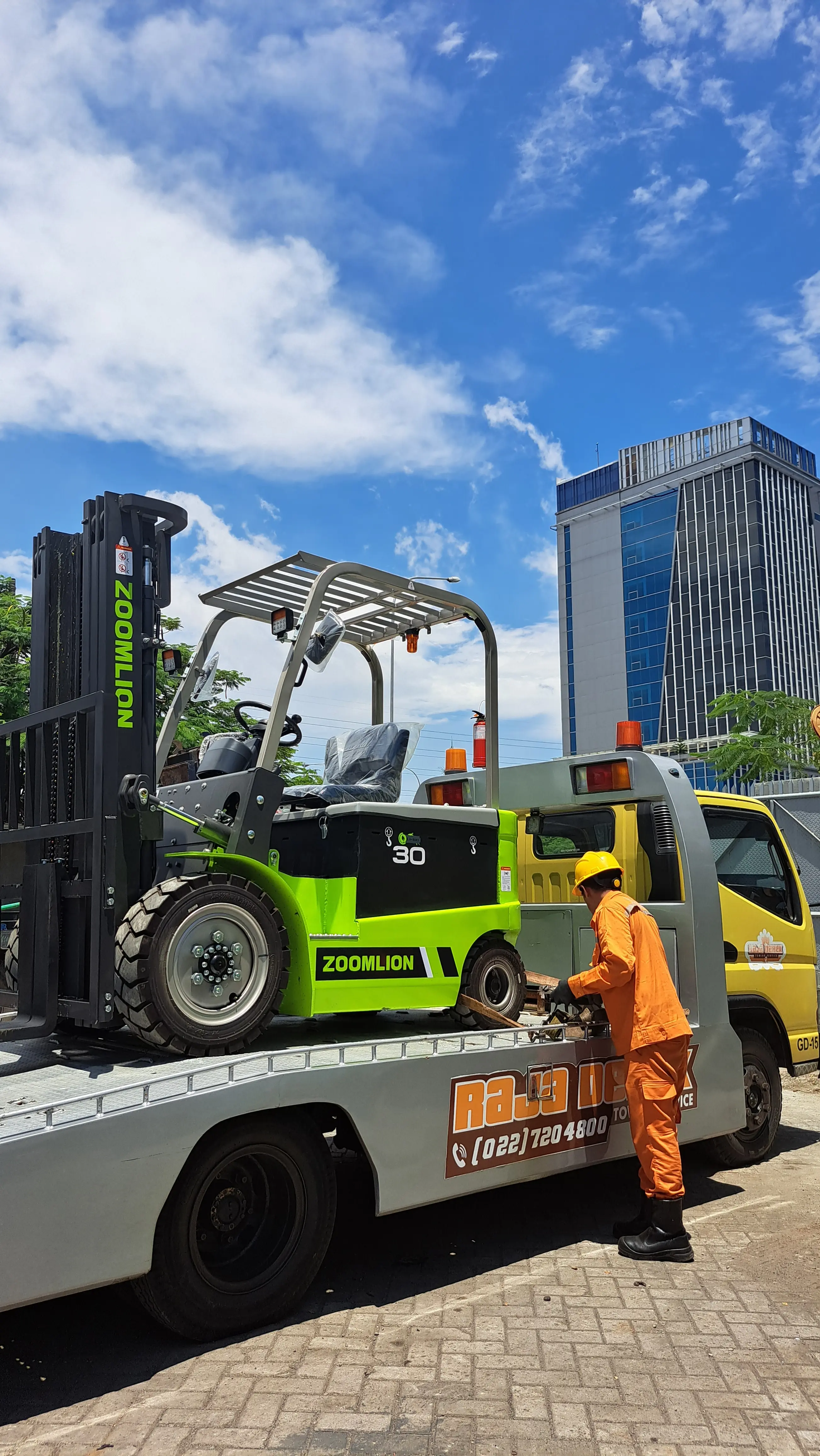 Pengiriman Excavator
